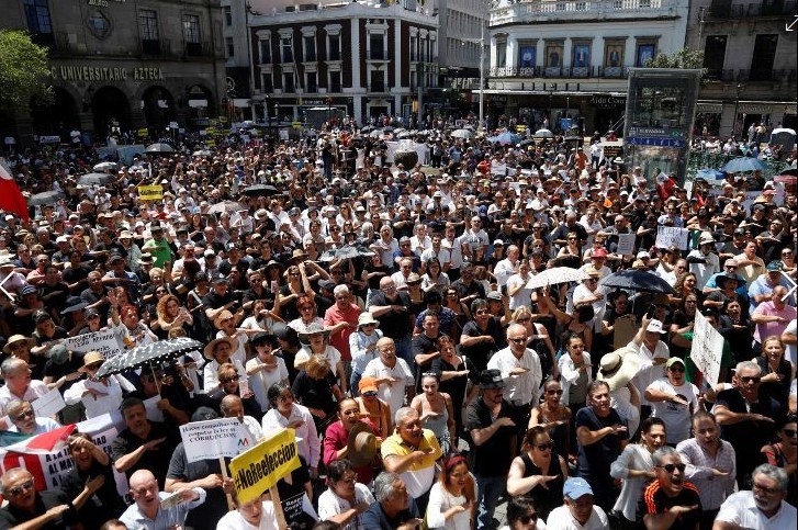 Manifestación en Guadalajara contra AMLO.