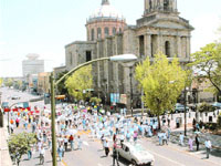 Manifestacin por Av.Alcalde