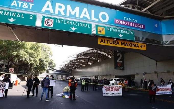 De no tener respuesta por parte de las autoridades, cada martes bloquearán los accesos de la terminal del AICM.