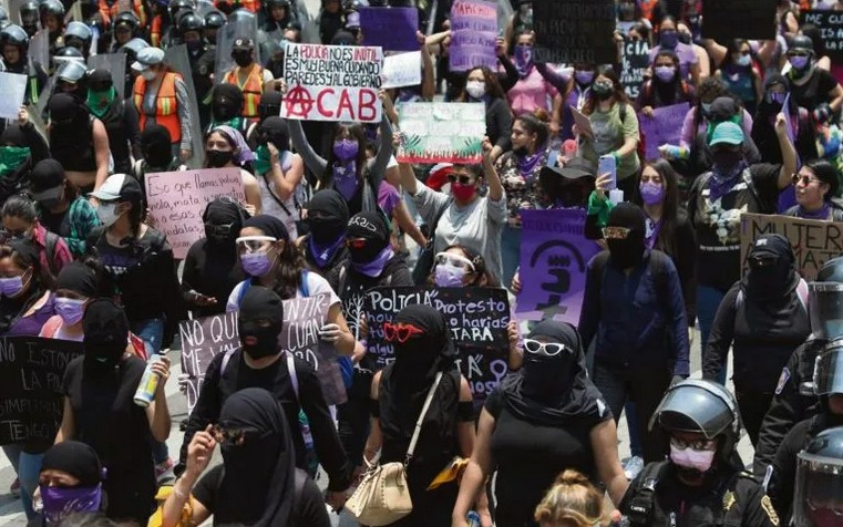 Un grupo de al rededor de 70 mujeres se manifestó ante la falta de seguridad.