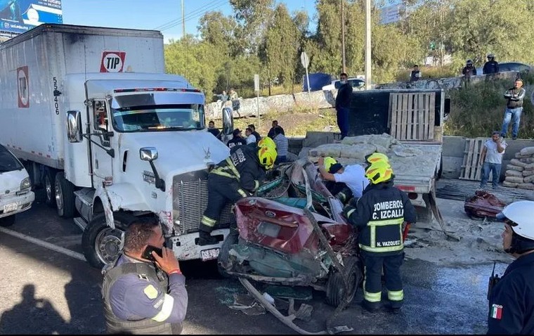 Fuerte accidente en la Mxico-Quertaro.