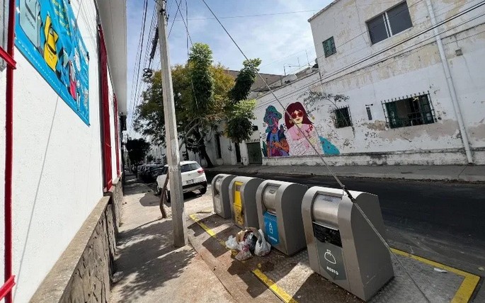 Algunos ciudadanos aprovechan los Puntos Limpios para tirar basura no separada.