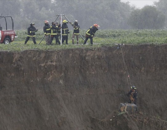 Rescate en el socavón de Puebla.