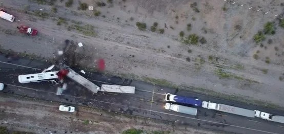 Vista area de la zona del accidente en la carretera Sonoyta-San Luis Ro Colorado,Son.