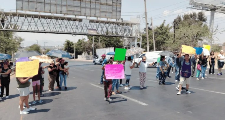 Protesta en El Alamo.