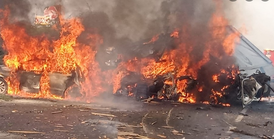 Choque en Autopista de Occidente.